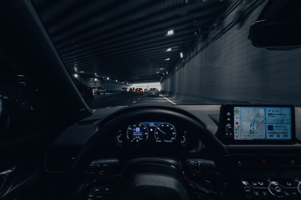 Peugeot e-208 GT 50 kWh — photo 2